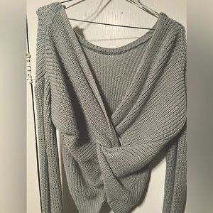 Women’s M Charming Charlie open back sweater